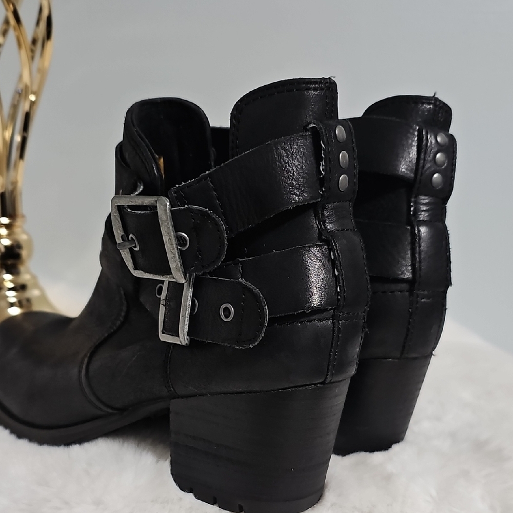 Caterpillar Women's Tora Black Ankle Boots with Buckle Detail - Picture 4 of 12
